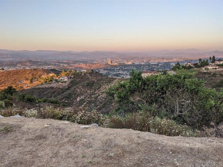 Property Photo:  819 Phoenix Way 43  CA 92078 