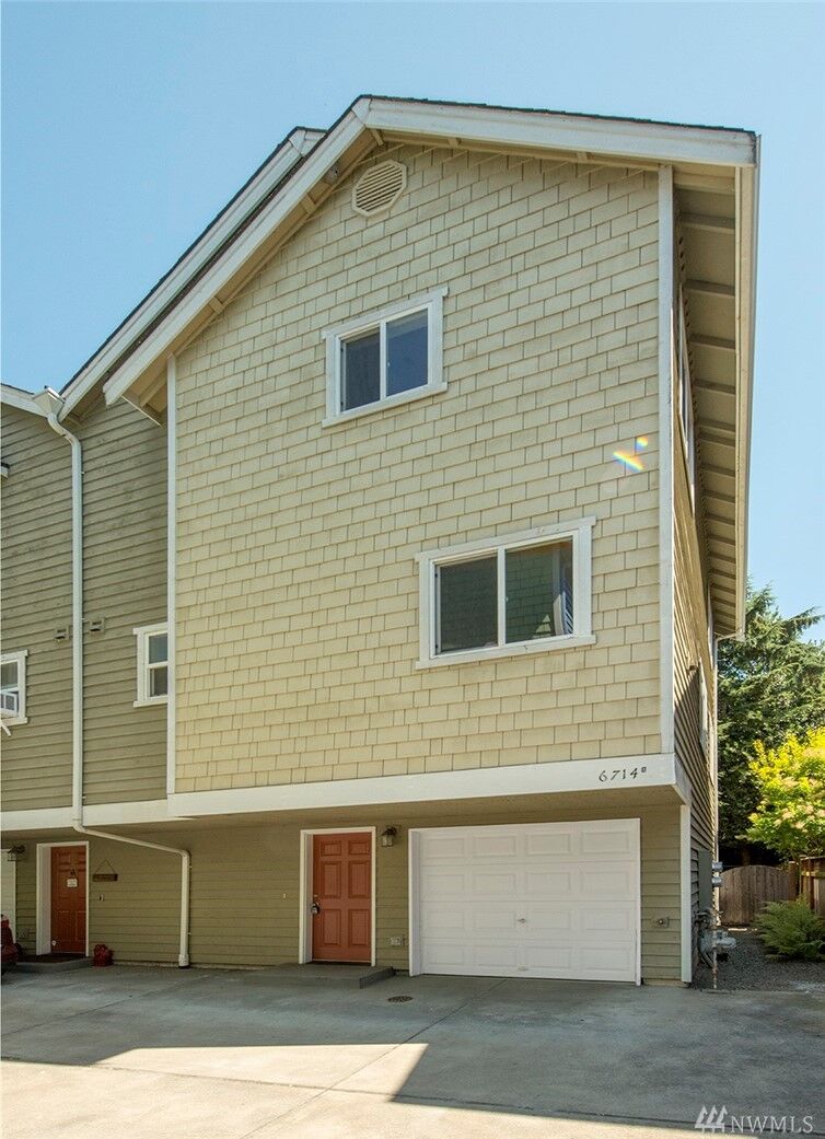Property Photo:  6714 A Alonzo Ave NW  WA 98117 