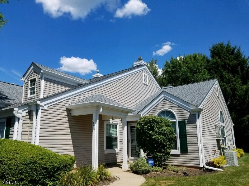 Property Photo:  374 Finch Ln  NJ 07921 