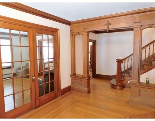 Property Photo:  32 Windsor St  MA 01605 