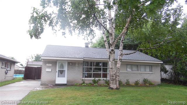 Property Photo: 25826 Truman Street MI 48071