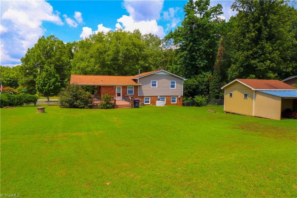 Property Photo:  813 Robinhood Road  NC 27320 