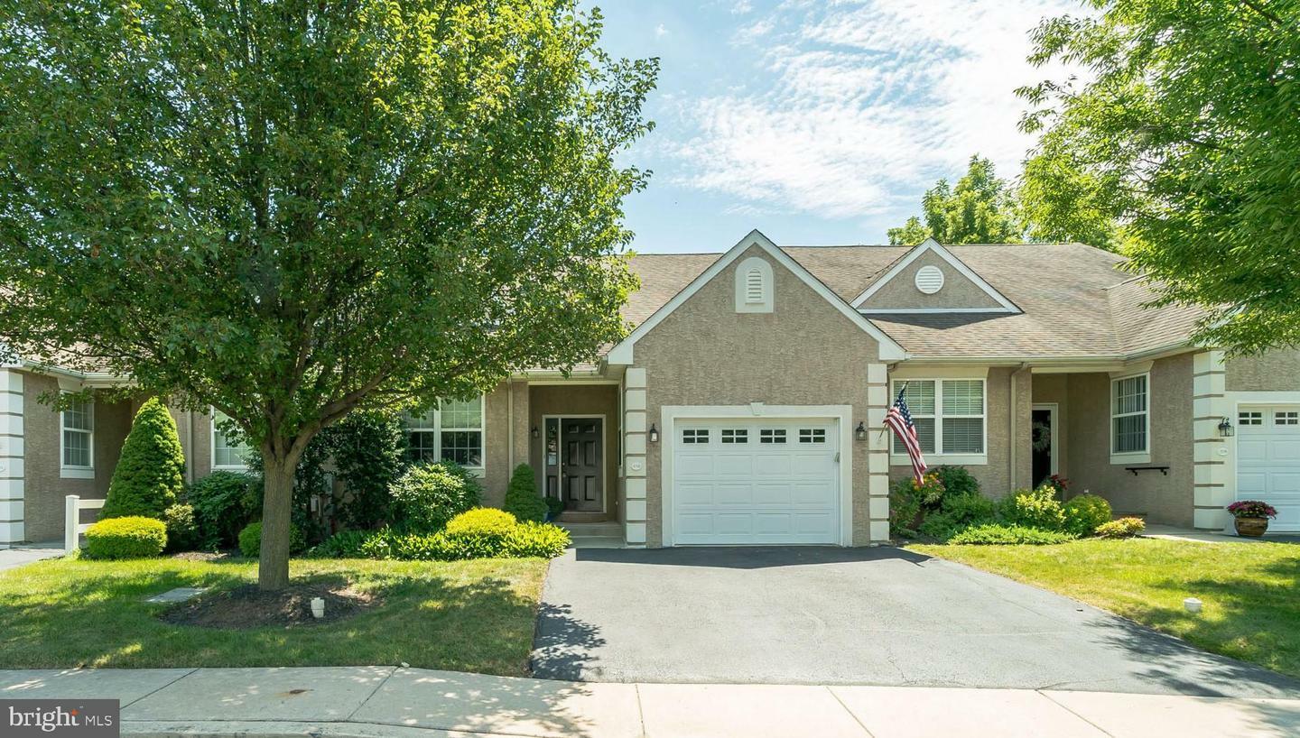 Property Photo: 318 Apian Way PA 19426