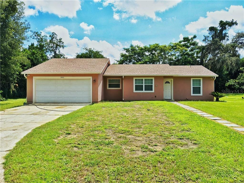 Property Photo: 1911 Deborah Drive FL 32817