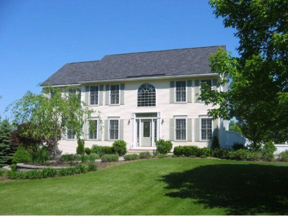 Property Photo: 14 Bradford Circle NH 03051