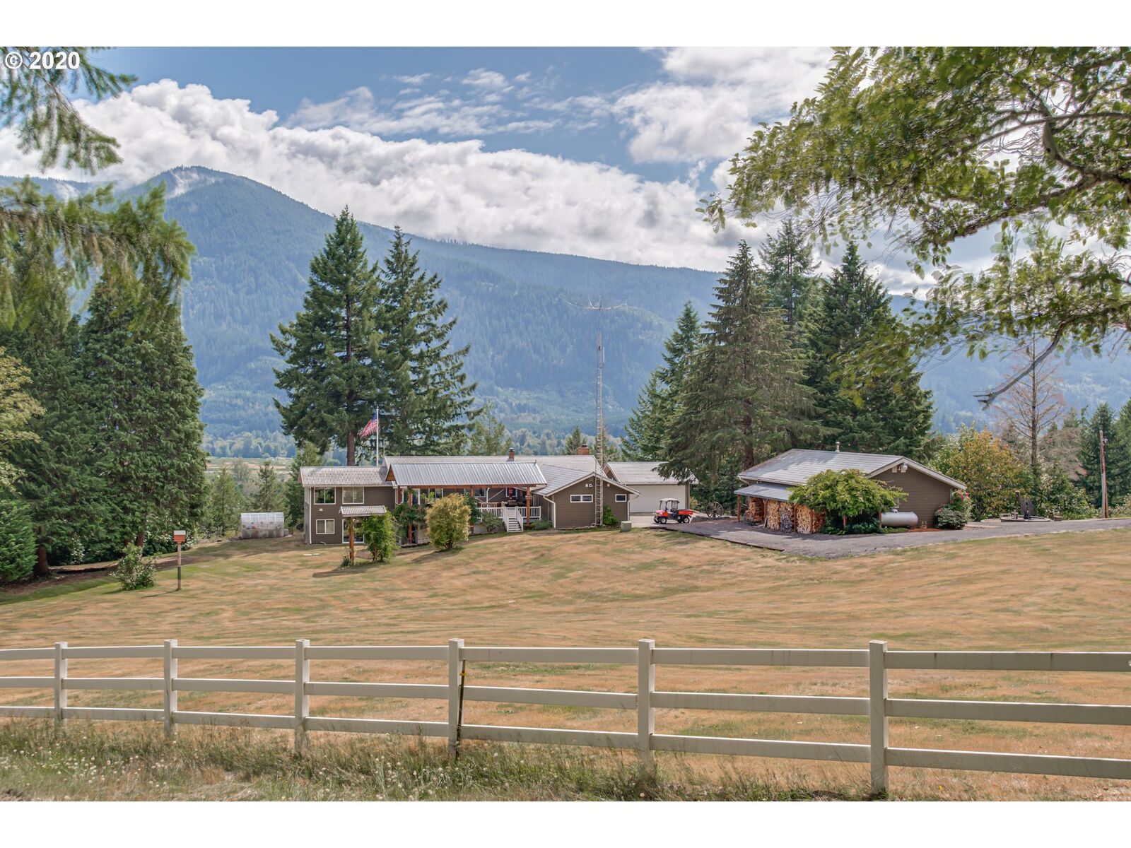 Property Photo:  321 Davis Creek Rd  WA 98377 