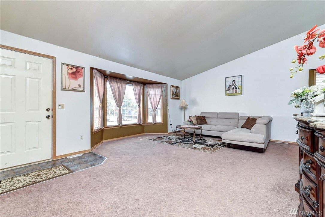 Property Photo: 5203 113th Pl NE WA 98271