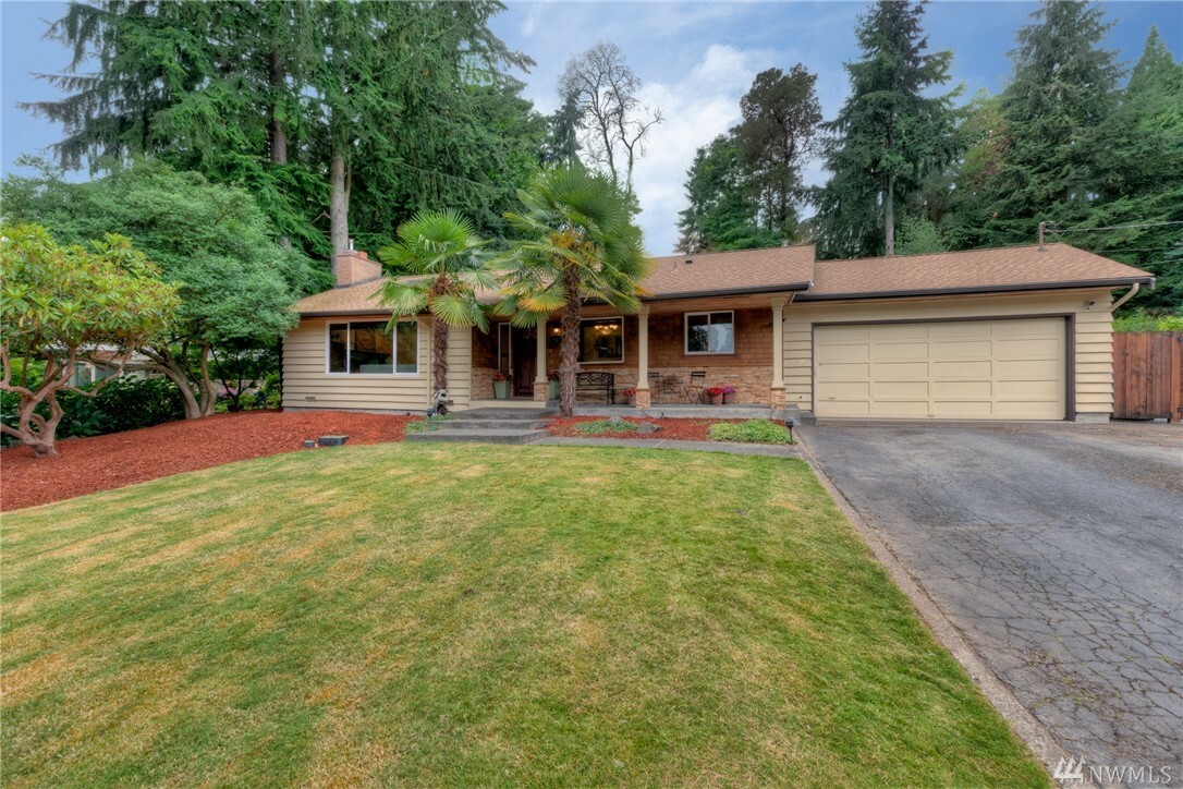 Property Photo:  20635 Marine View Dr SW  WA 98166 