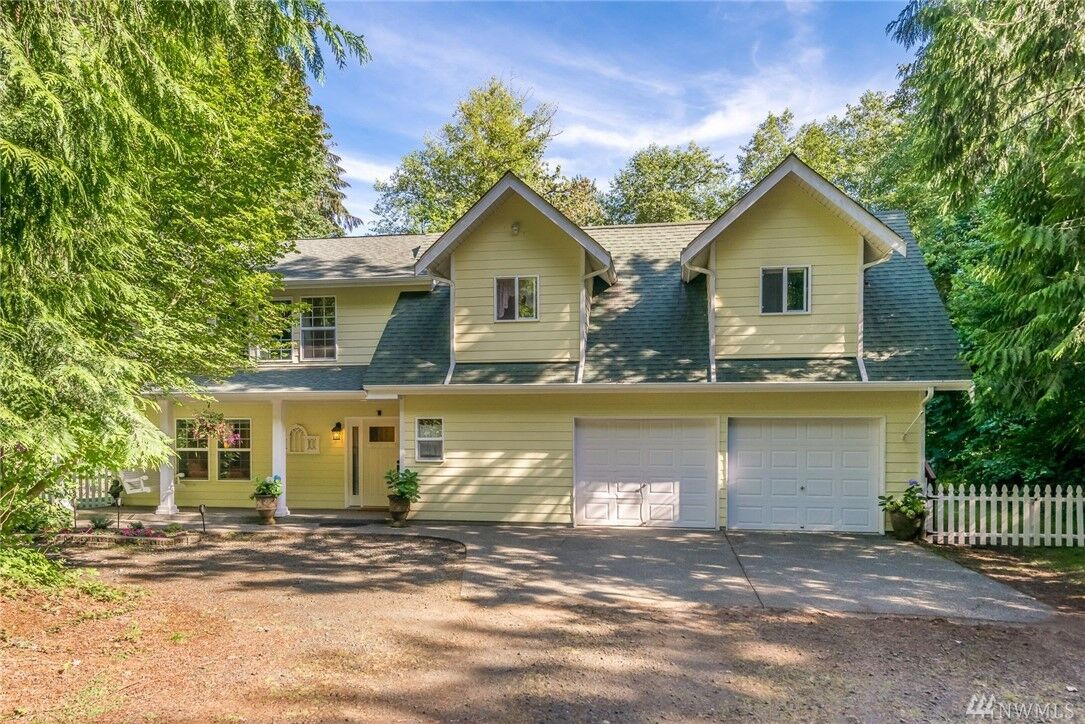Property Photo:  2333  48th Avenue SW  WA 98512 