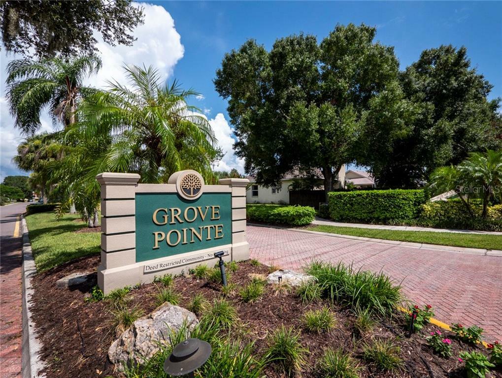 Property Photo:  4844 Wood Pointe Way  FL 34233 