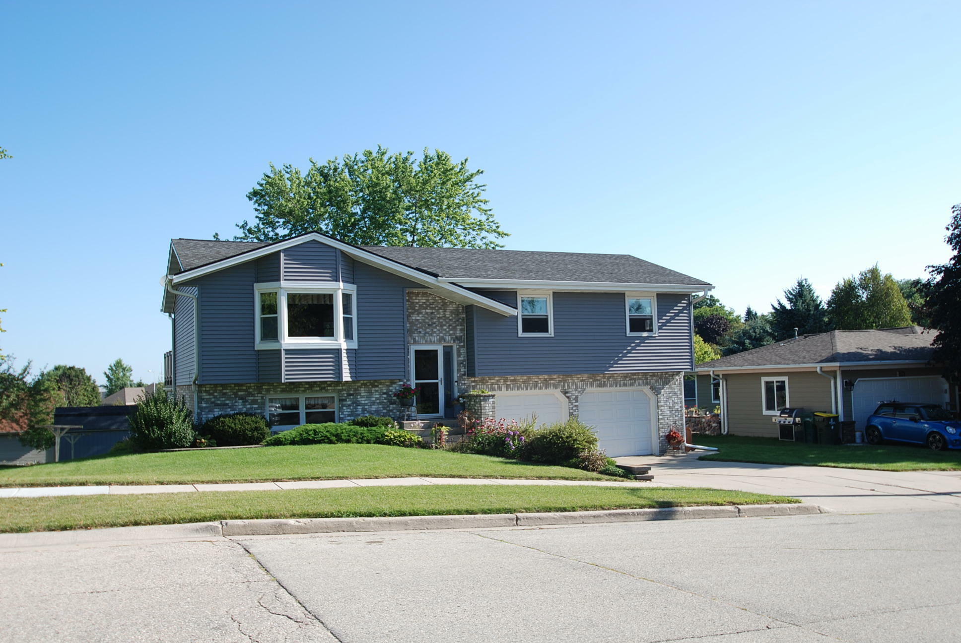 Property Photo:  732 Harrison St  WI 53027 