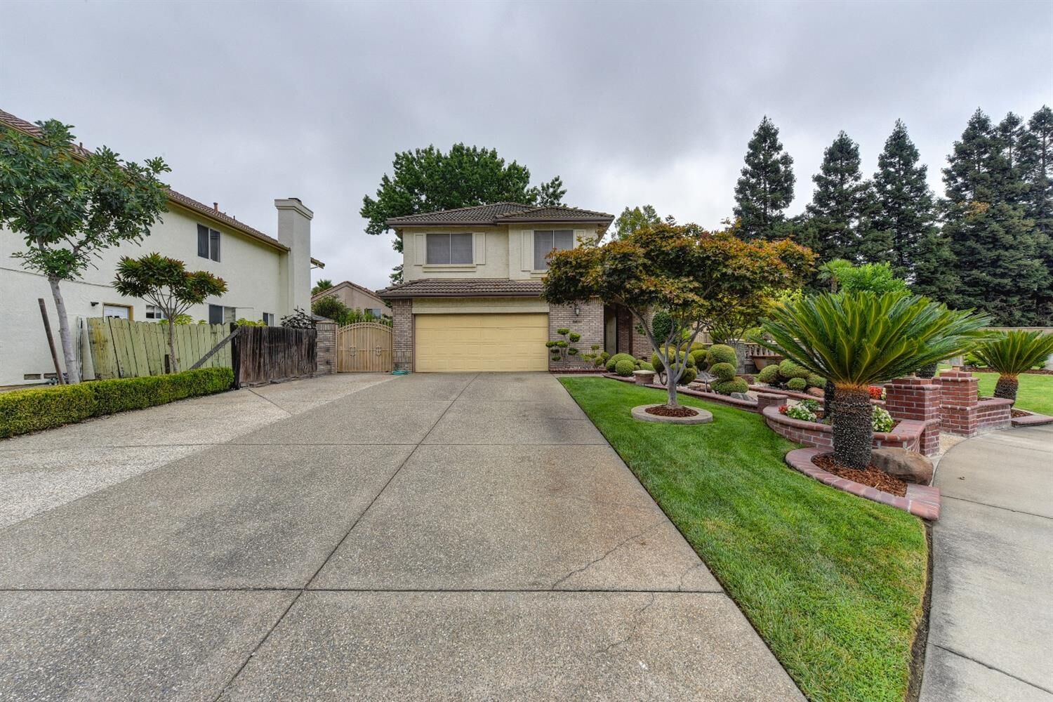 Property Photo:  8641 Maple Hall Drive  CA 95823 