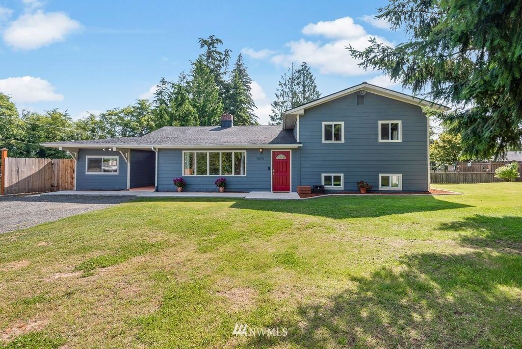 Property Photo:  3610  Columbia Heights Road  WA 98632 
