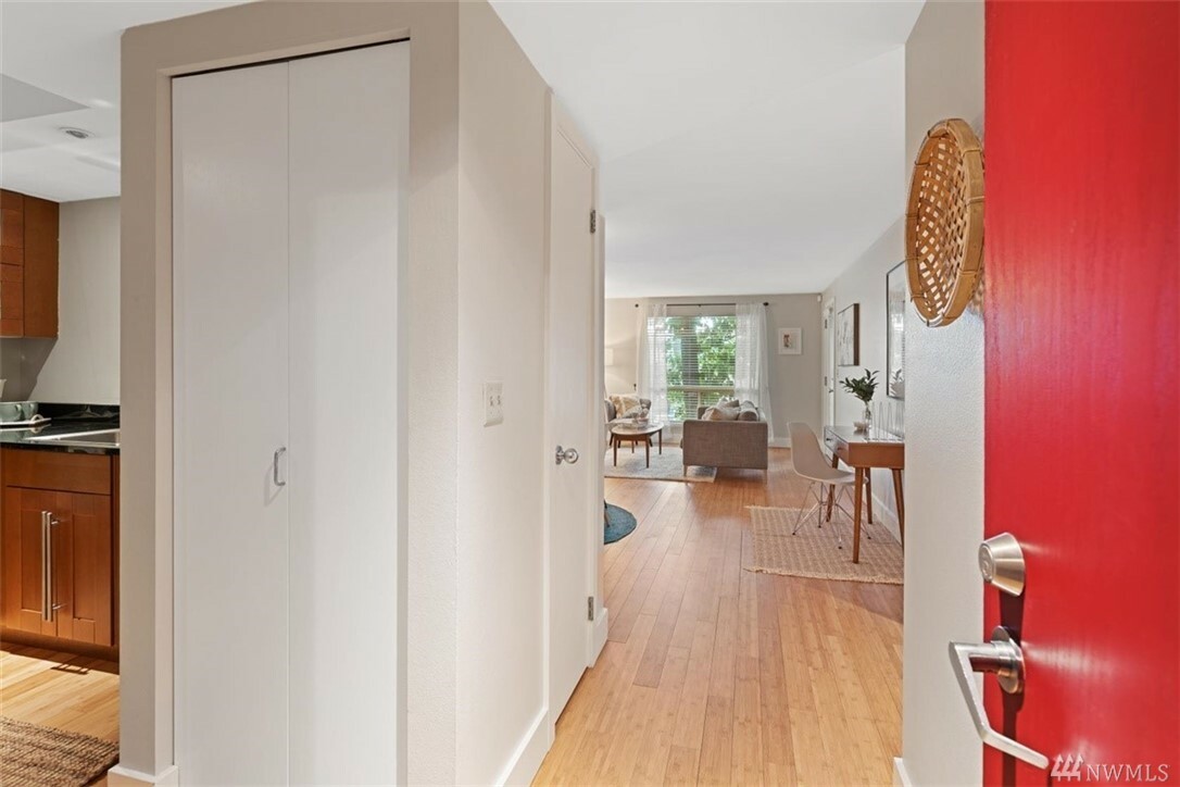 Property Photo: 7323 Sand Point Wy NE 112 WA 98115