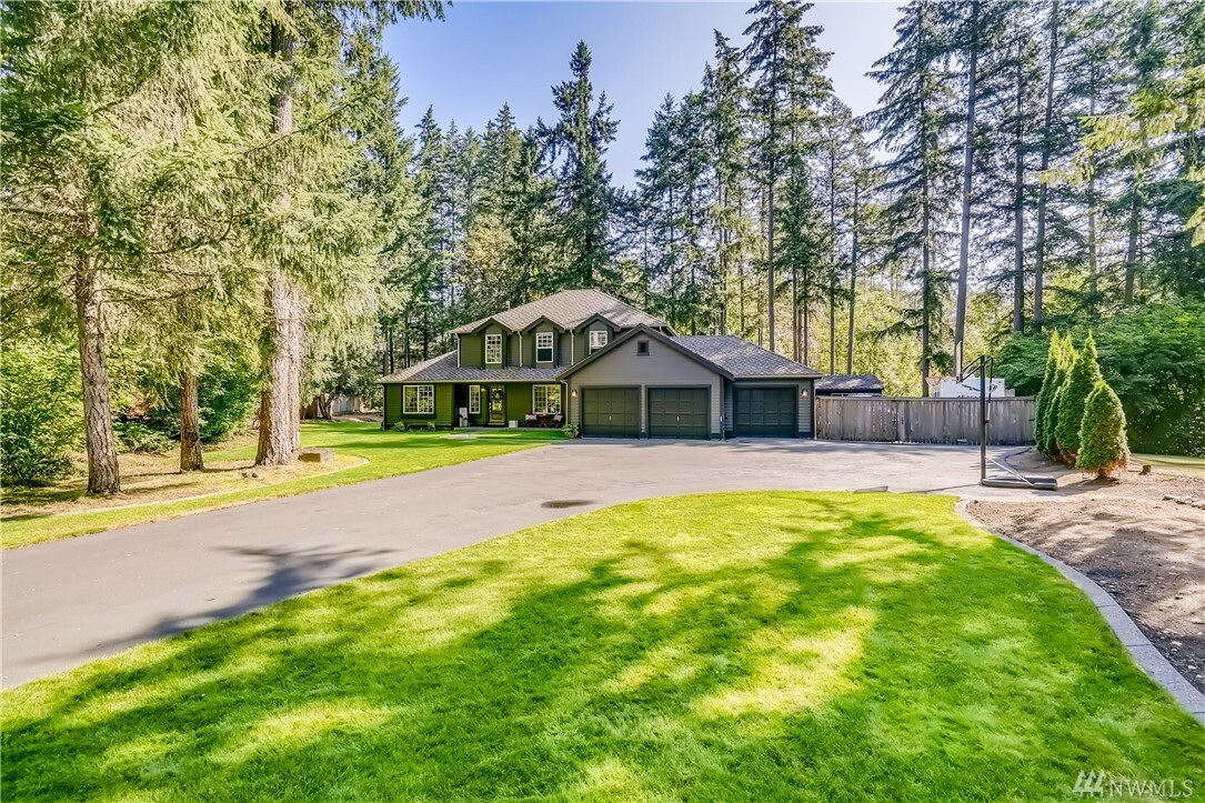 Property Photo:  20233 SE 290th Place  WA 98042 