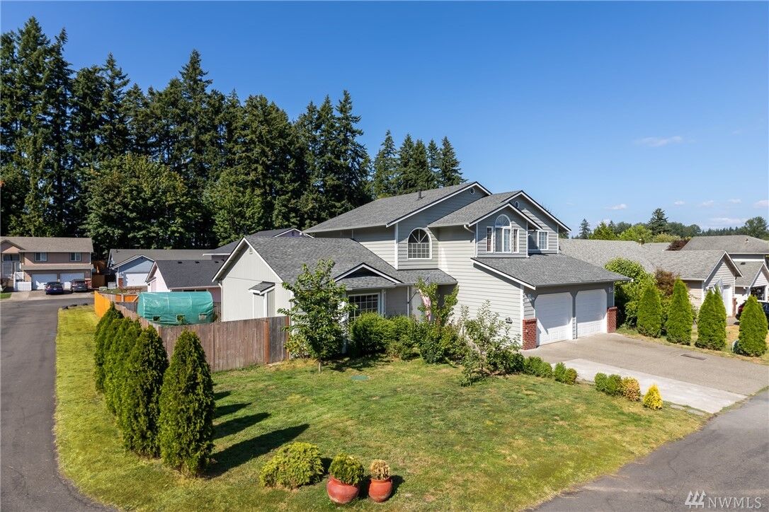 Property Photo: 9901 141st Street E WA 98373
