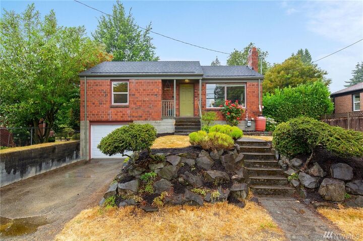 1508 N 107th Street  Seattle WA 98133 photo