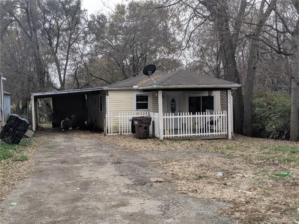 Property Photo: 1604 Sheridan Avenue OH 45044