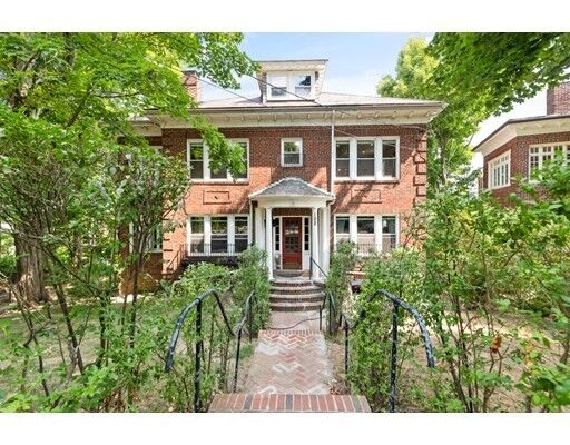 Property Photo:  102 Addington Rd 2  MA 02445