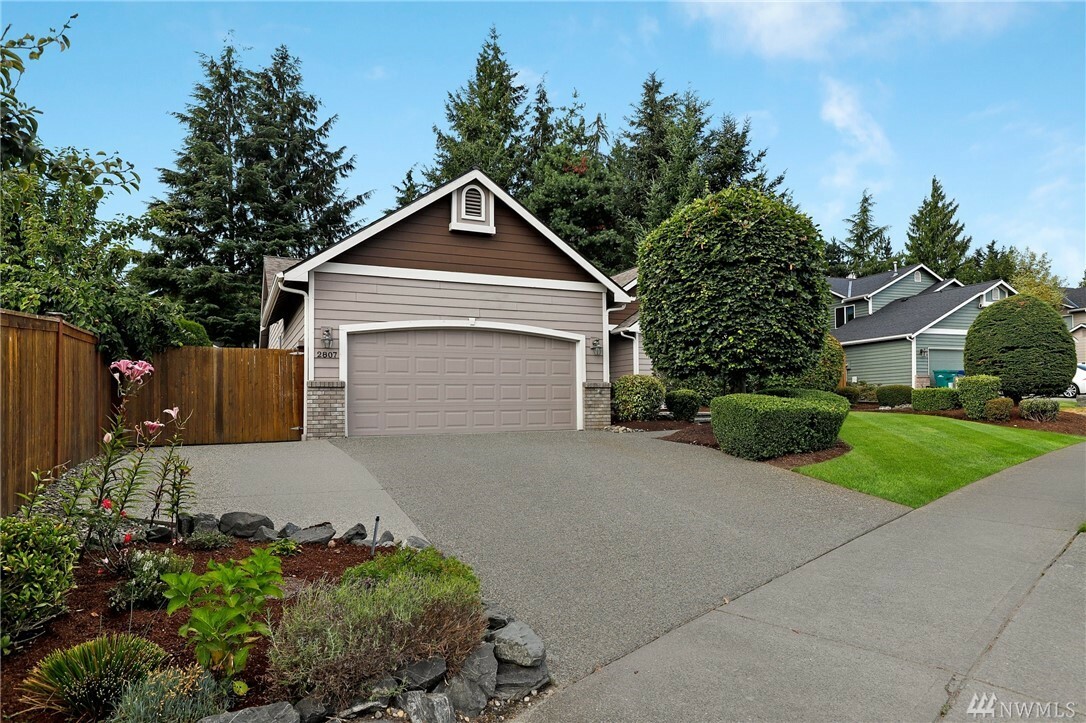 Property Photo:  2807 106th St SE  WA 98208 