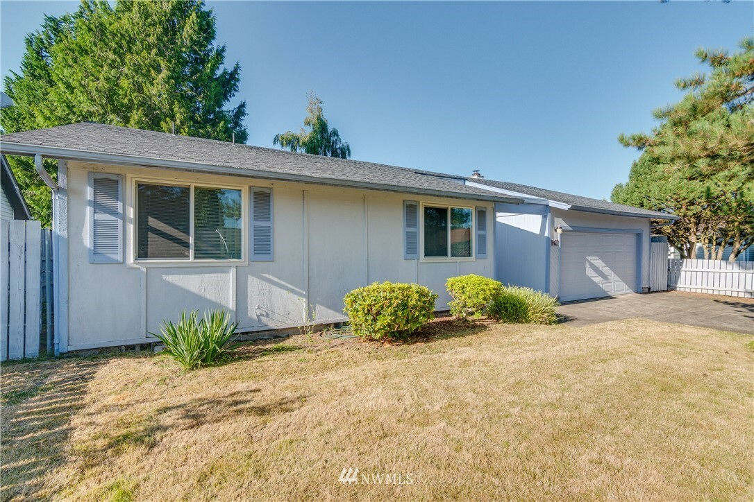 Property Photo:  142 Alturas Drive  WA 98626 