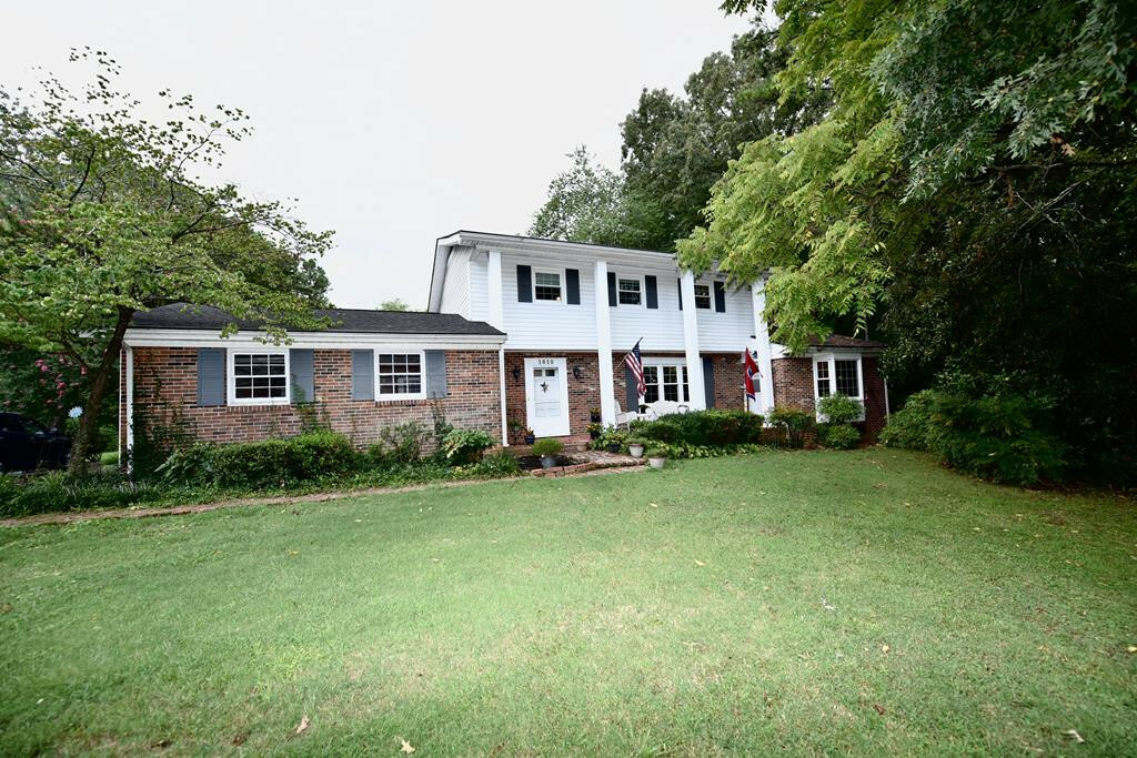 Property Photo:  1010 Beech Circle NW  TN 37312 