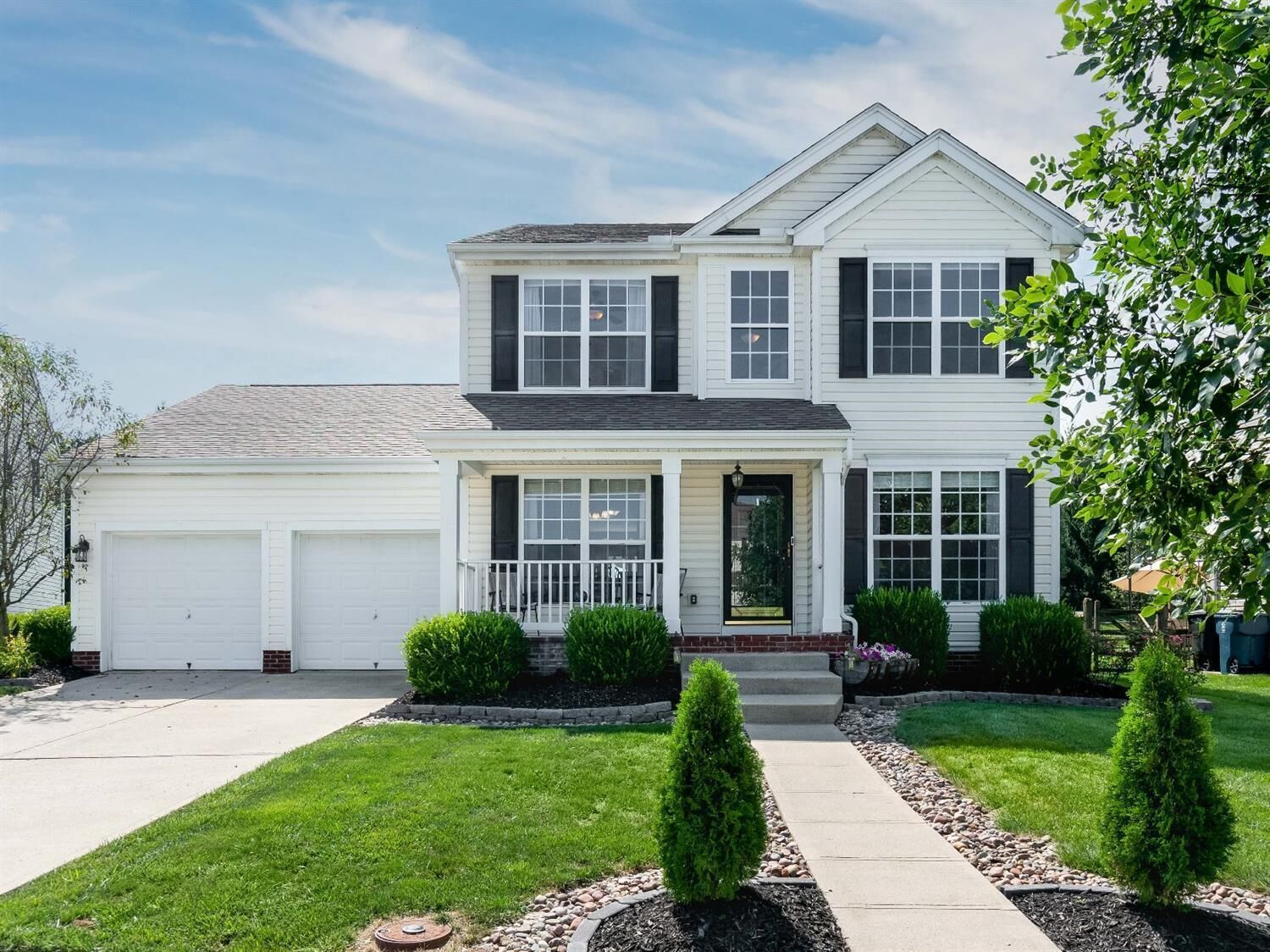 Property Photo: 2171 Villagepointe Dr OH 45103