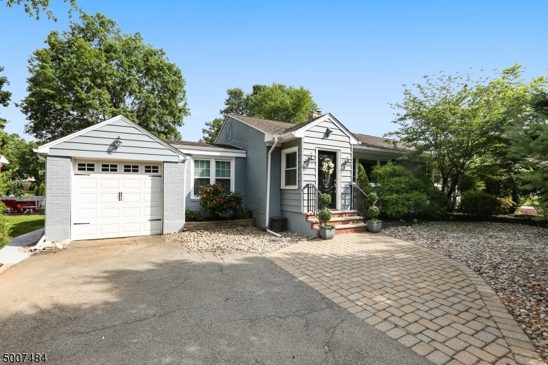 Property Photo: 647 Ridgedale Ave NJ 07936