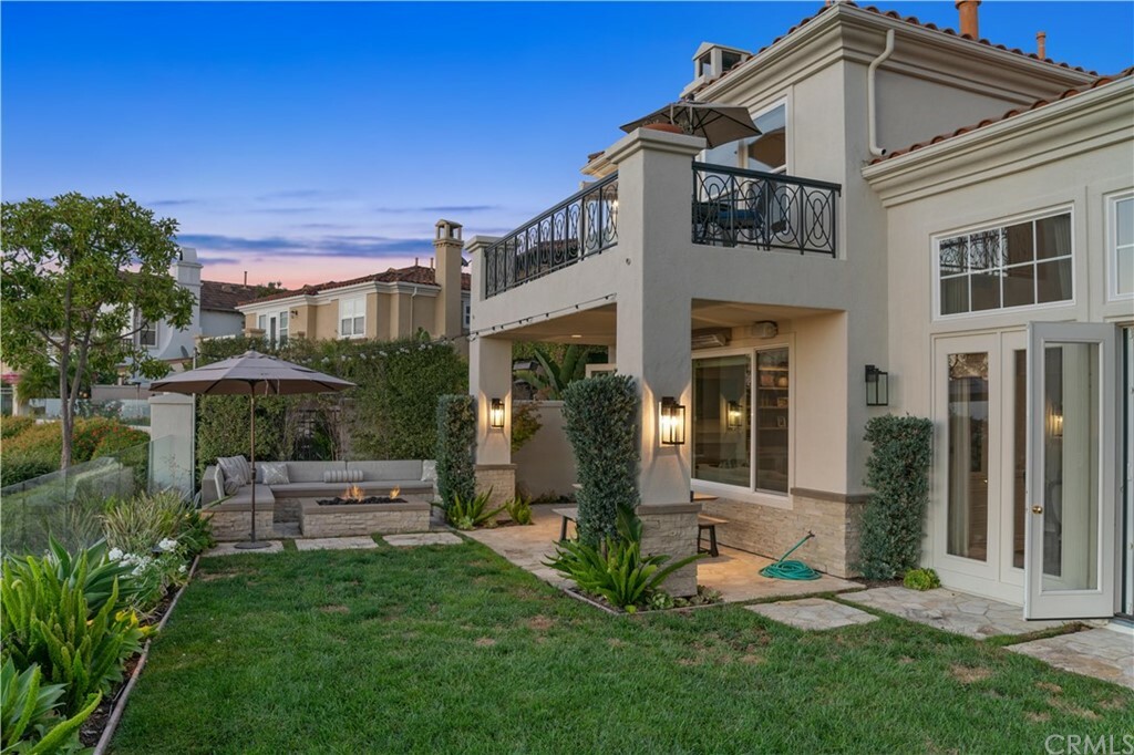 Property Photo: 19 Marisol CA 92657