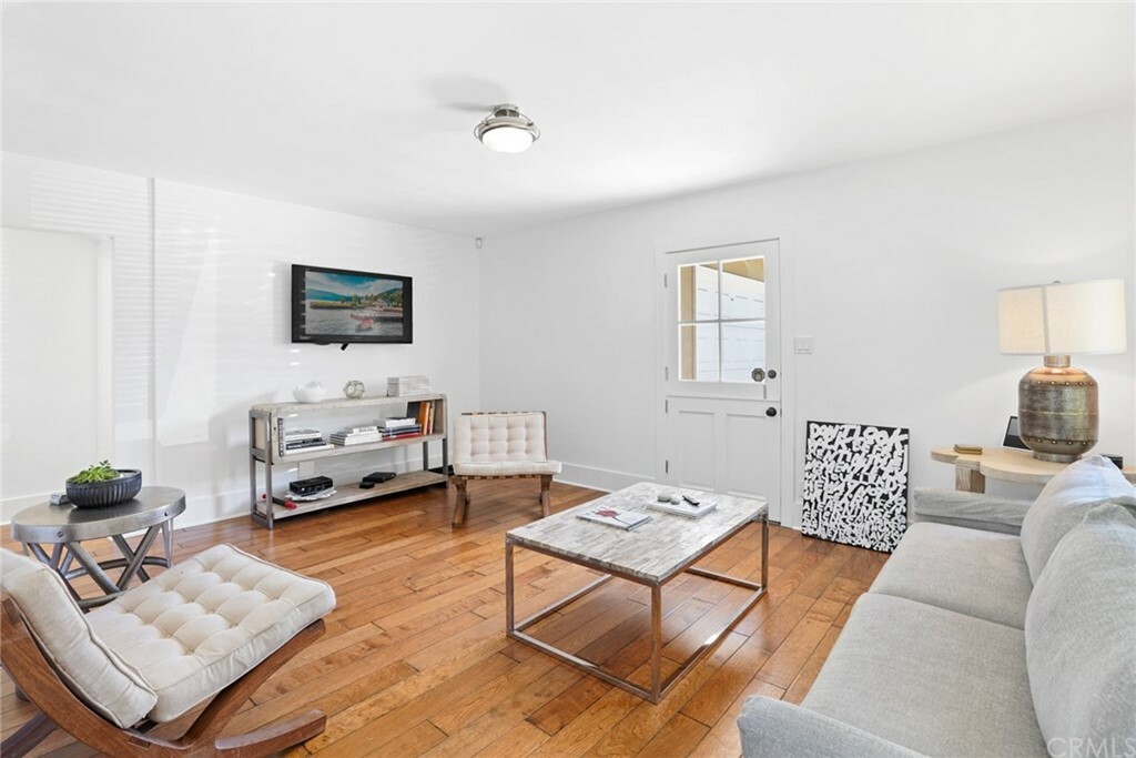 Property Photo: 272 E 21st Street CA 92627
