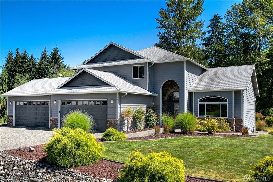 Property Photo:  7017  114th Avenue NE  WA 98258 