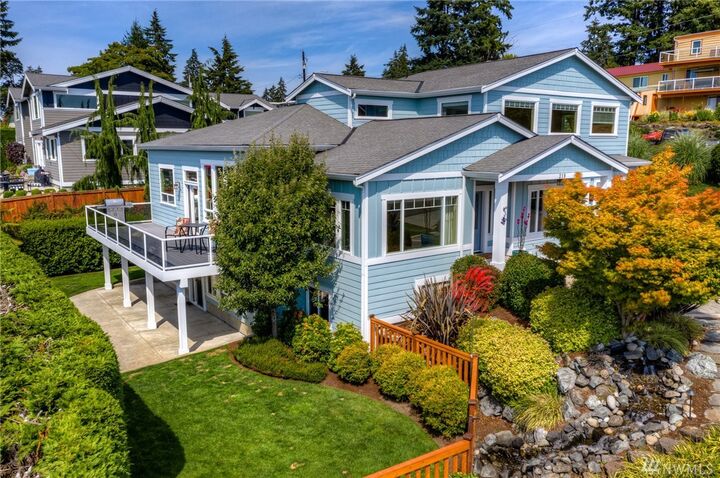 Property Photo:  218 S 210th Street  WA 98198 