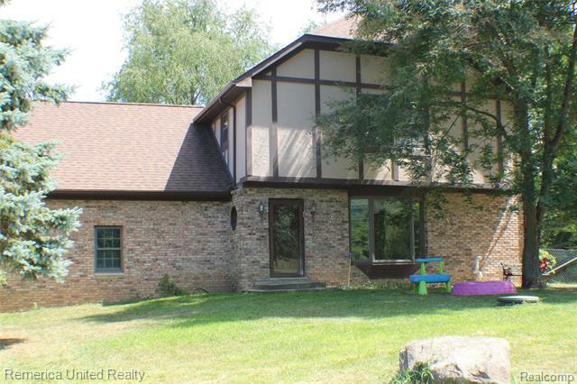 Property Photo: 1795 Hill Road MI 48383