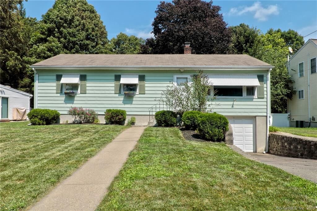 Property Photo: 4 Laurel Lane CT 06484