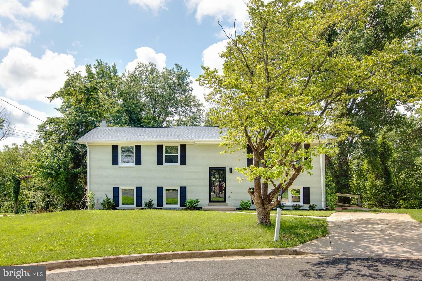 Property Photo: 4703 Pelham Court MD 20748