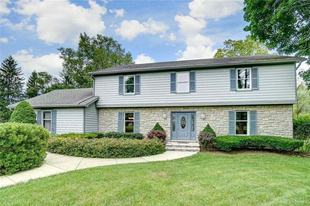 Property Photo: 1710 Green Hollow Court OH 45458