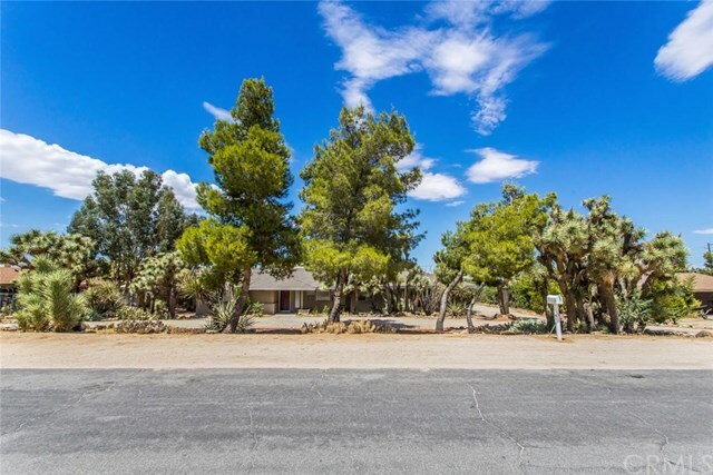 Property Photo:  56838 Carlyle Drive  CA 92284 