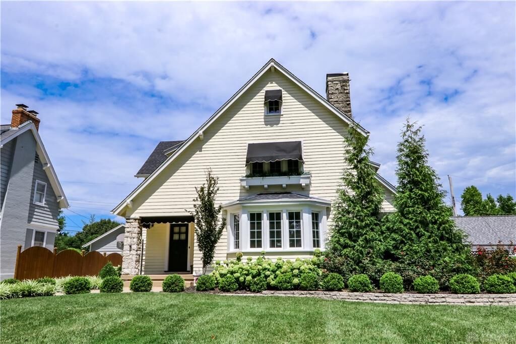 Property Photo: 127 E Dixon Avenue OH 45419