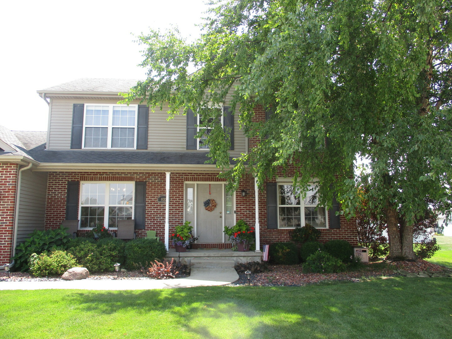 Property Photo:  1135 Flossie Circle  IL 60914 