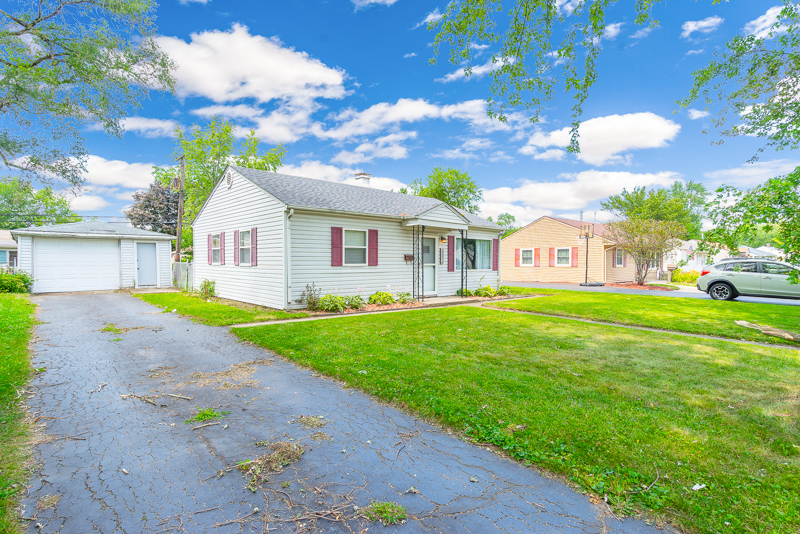 Property Photo:  207 Saint Jude Avenue  IL 60436 