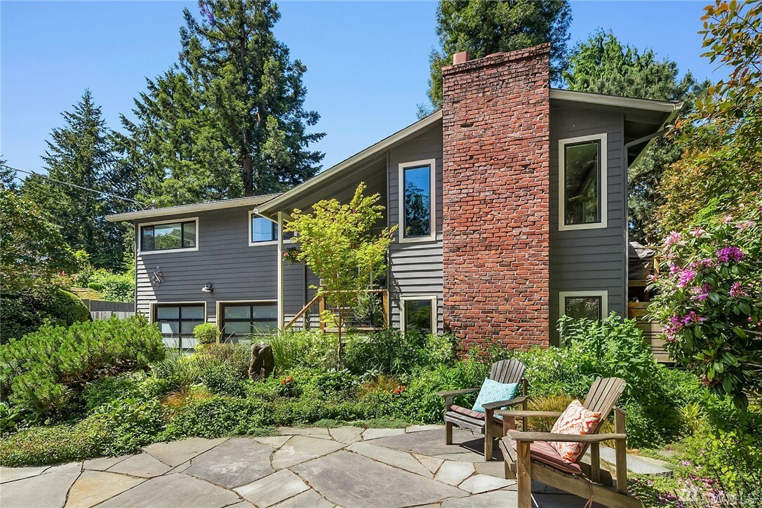 Property Photo:  8825 Earl Ave NW  WA 98117 