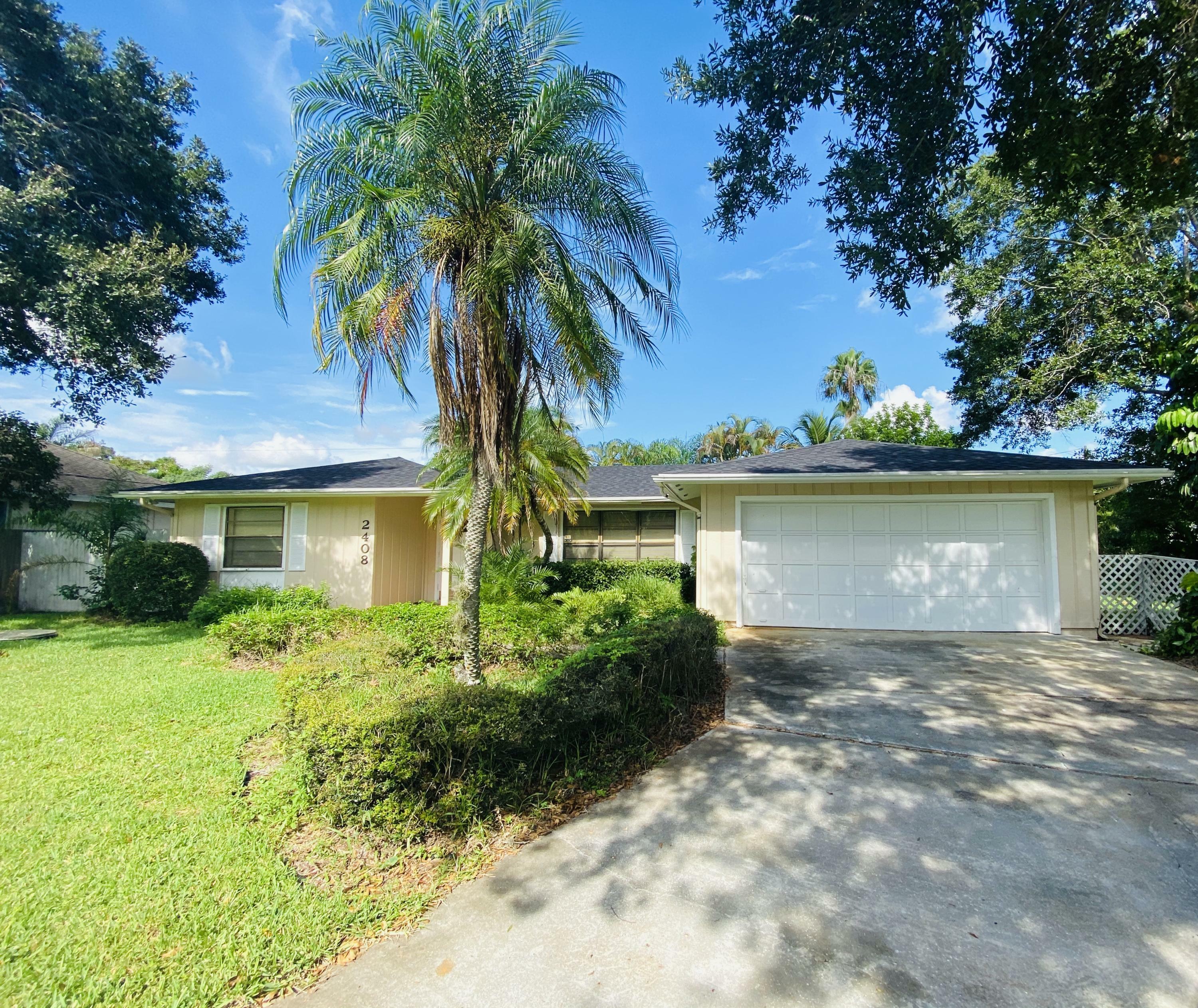 Property Photo:  2408 SE Blackhorse Street  FL 34984 