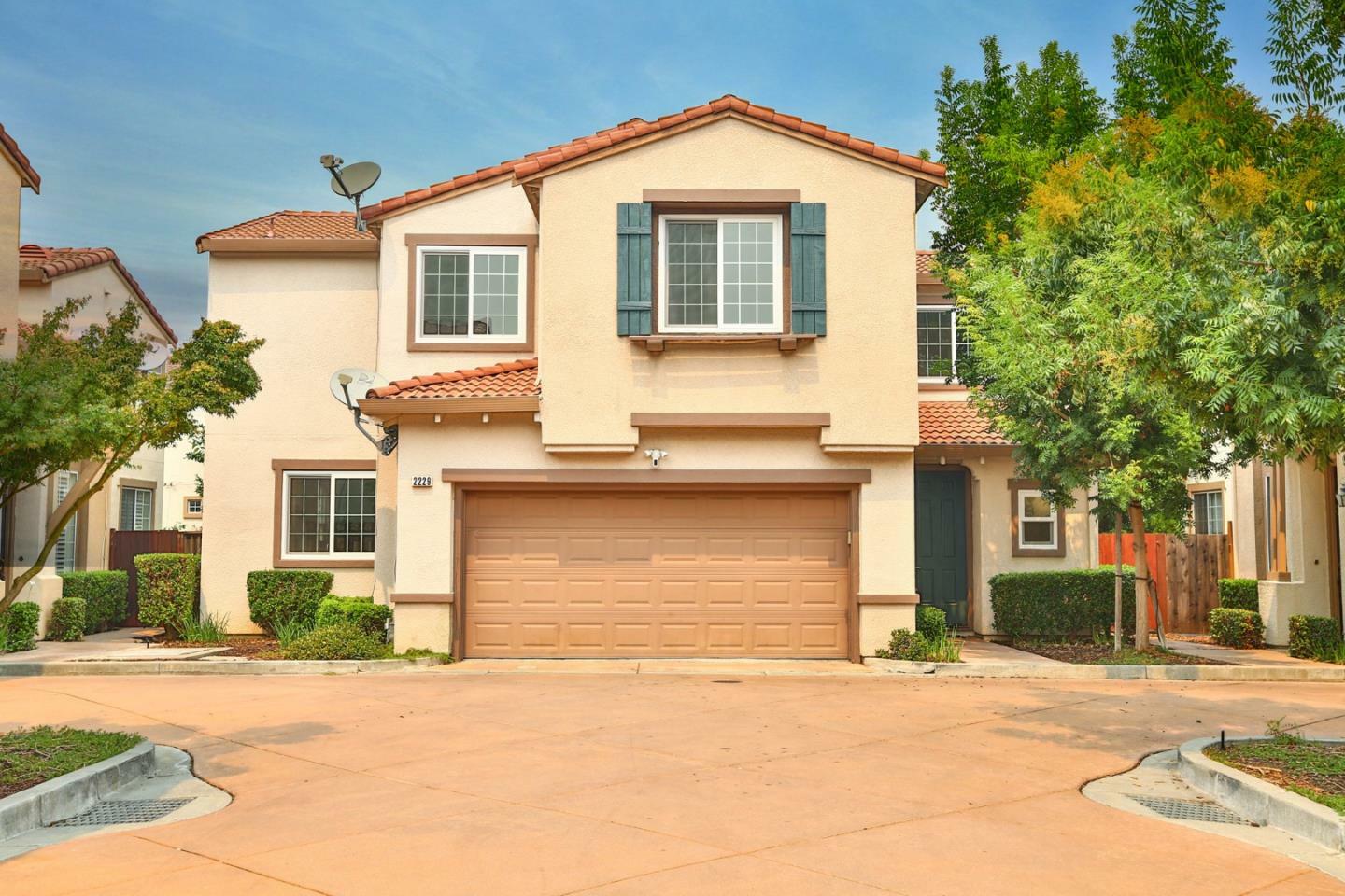 Property Photo:  2229 Duvall Court  CA 95054 