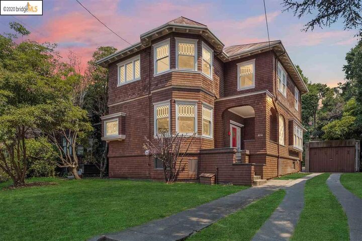 2731 Hillegass Ave  Berkeley CA 94705 photo