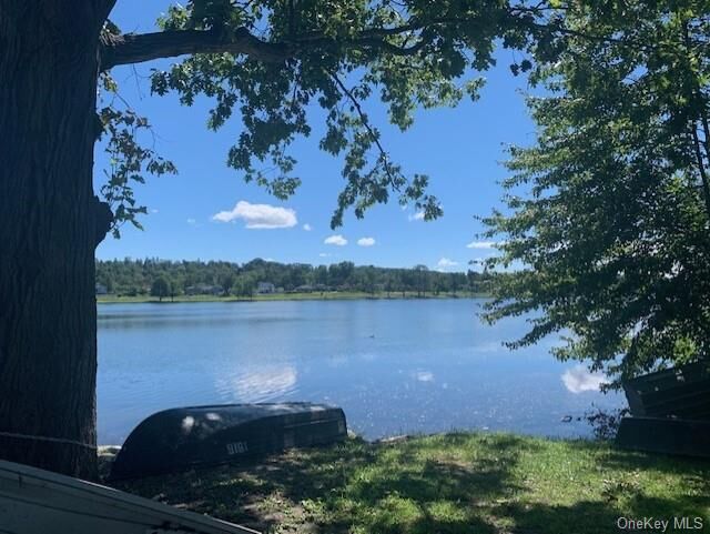 Property Photo:  306 Clarkson Court  NY 10512 