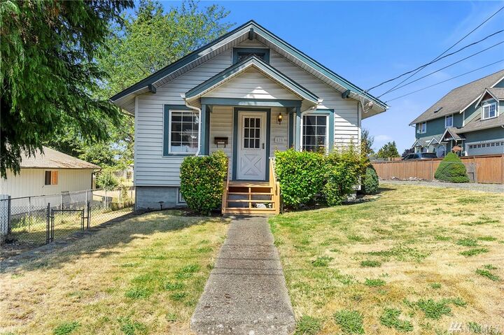 825 S 76th St  Tacoma WA 98408 photo