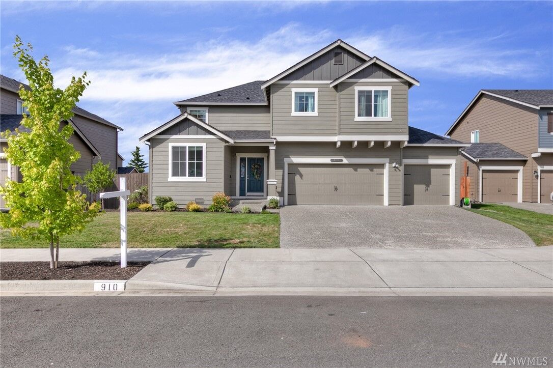 Property Photo:  910  O'Farrell Lane NW  WA 98360 