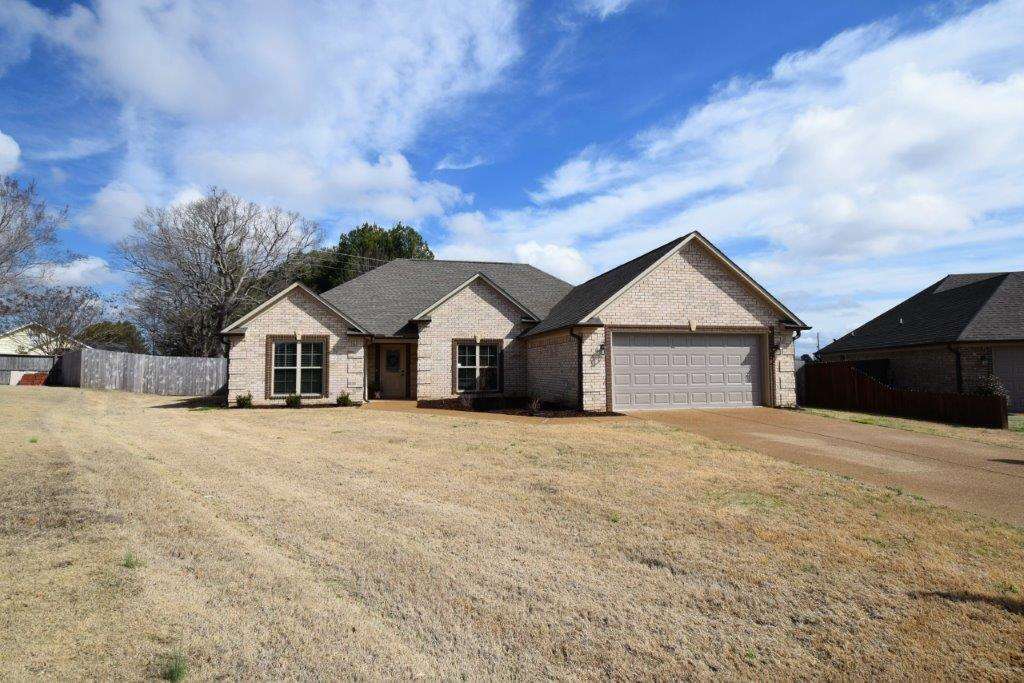 Property Photo:  34 Thistledown Cove  TN 38343 