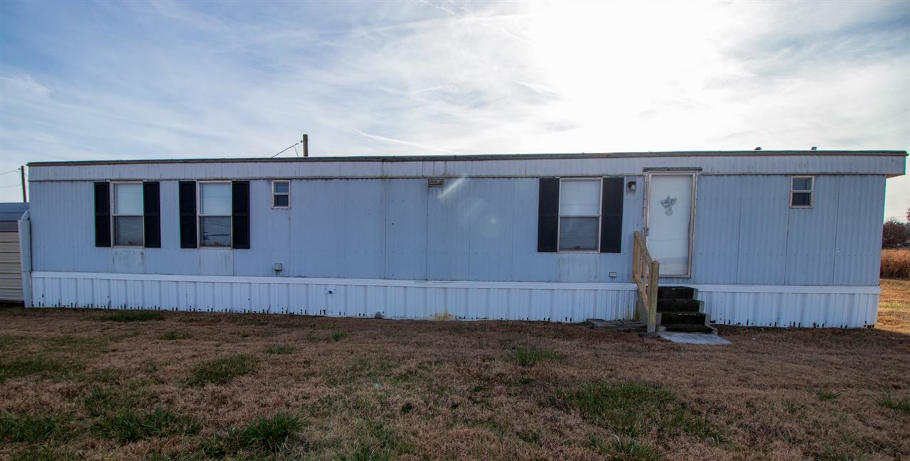 Property Photo: 618 Boone Ln TN 38301