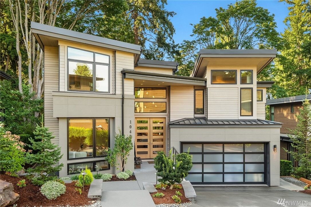 Property Photo: 10409 NE 43rd Street WA 98033